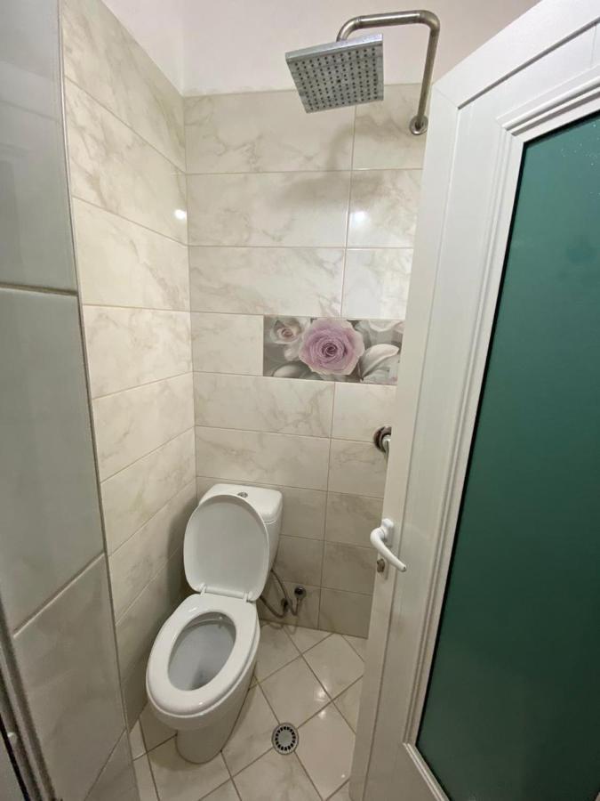 Guest House Lionel Дуррес Екстер'єр фото
