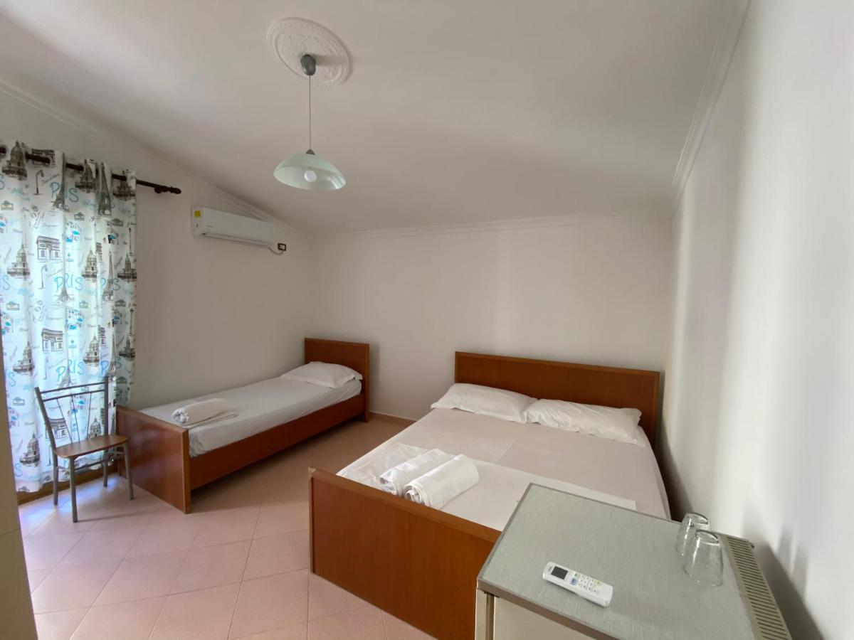 Guest House Lionel Дуррес Екстер'єр фото
