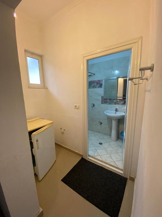 Guest House Lionel Дуррес Екстер'єр фото