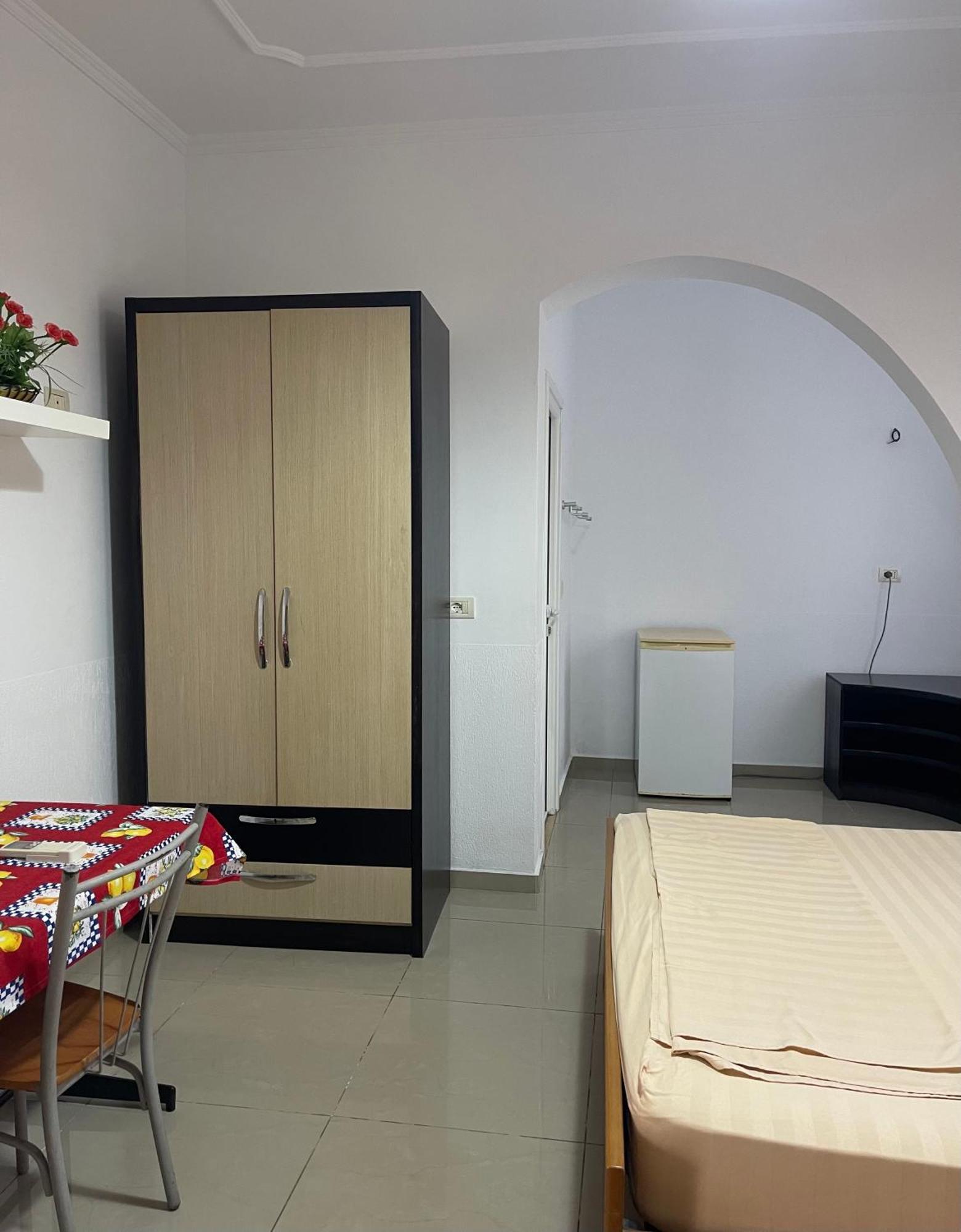 Guest House Lionel Дуррес Екстер'єр фото